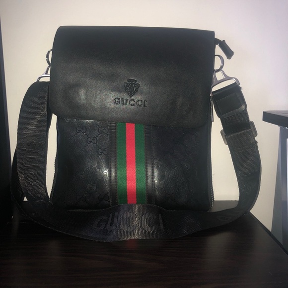 Black Gucci messenger bag - Picture 6 of 16